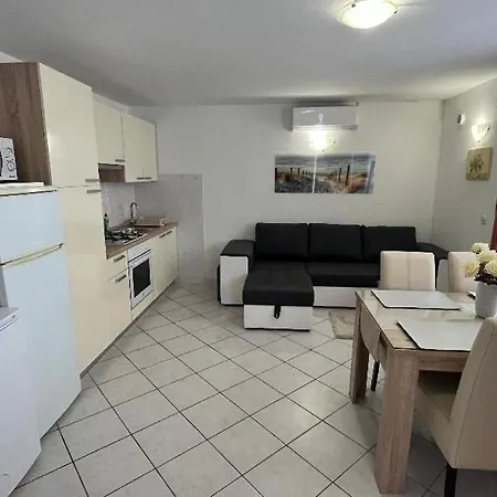 Apartamento Ante Ražanj